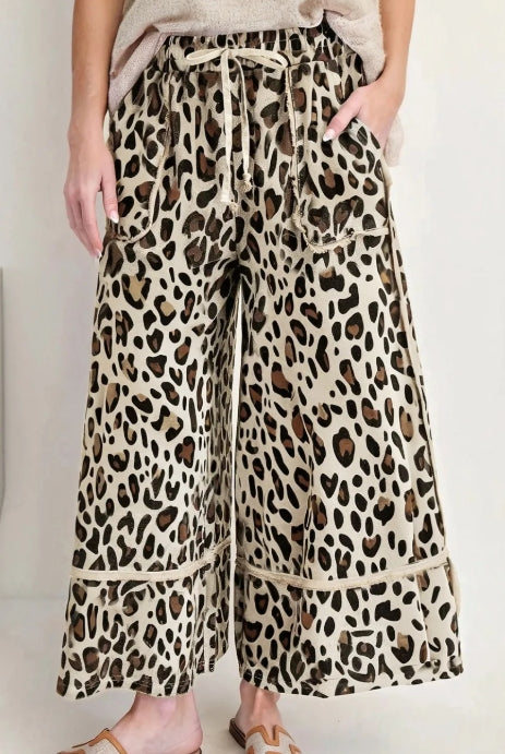 Leopard Wide Leg Cropped Pants